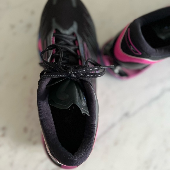 Mizuno Wave Prophecy 12 - Size 9 - Picture 9 of 11